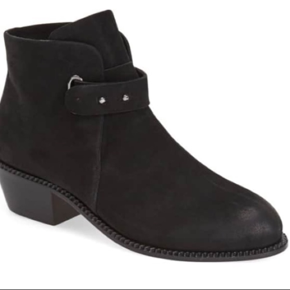 Cynthia Vincent Humor booties